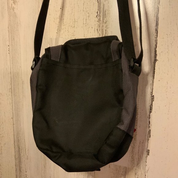 Swiss Gear Small Bag - Picture 3 of 8